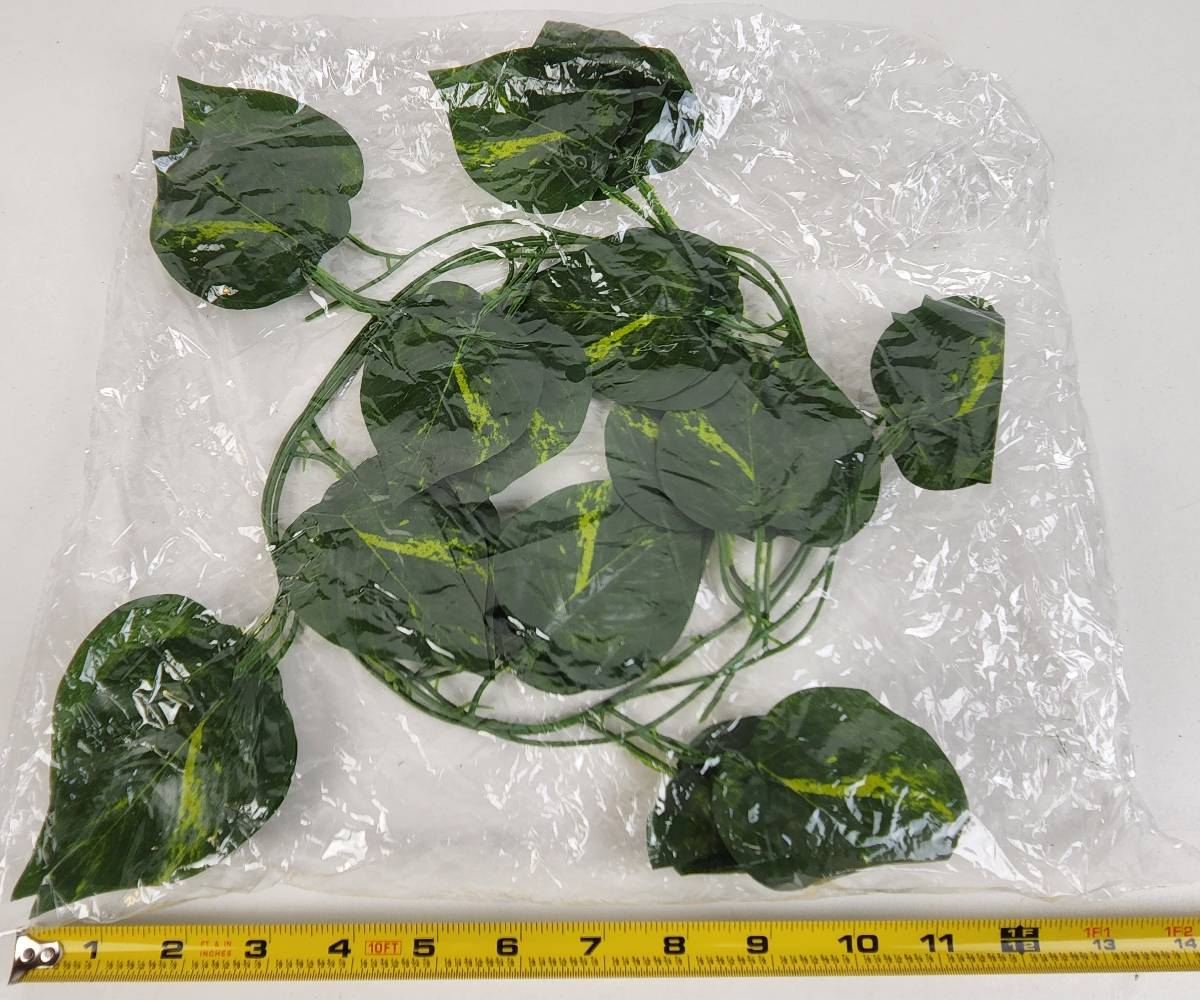 Josh's Frogs Artificial Evergreen Vine